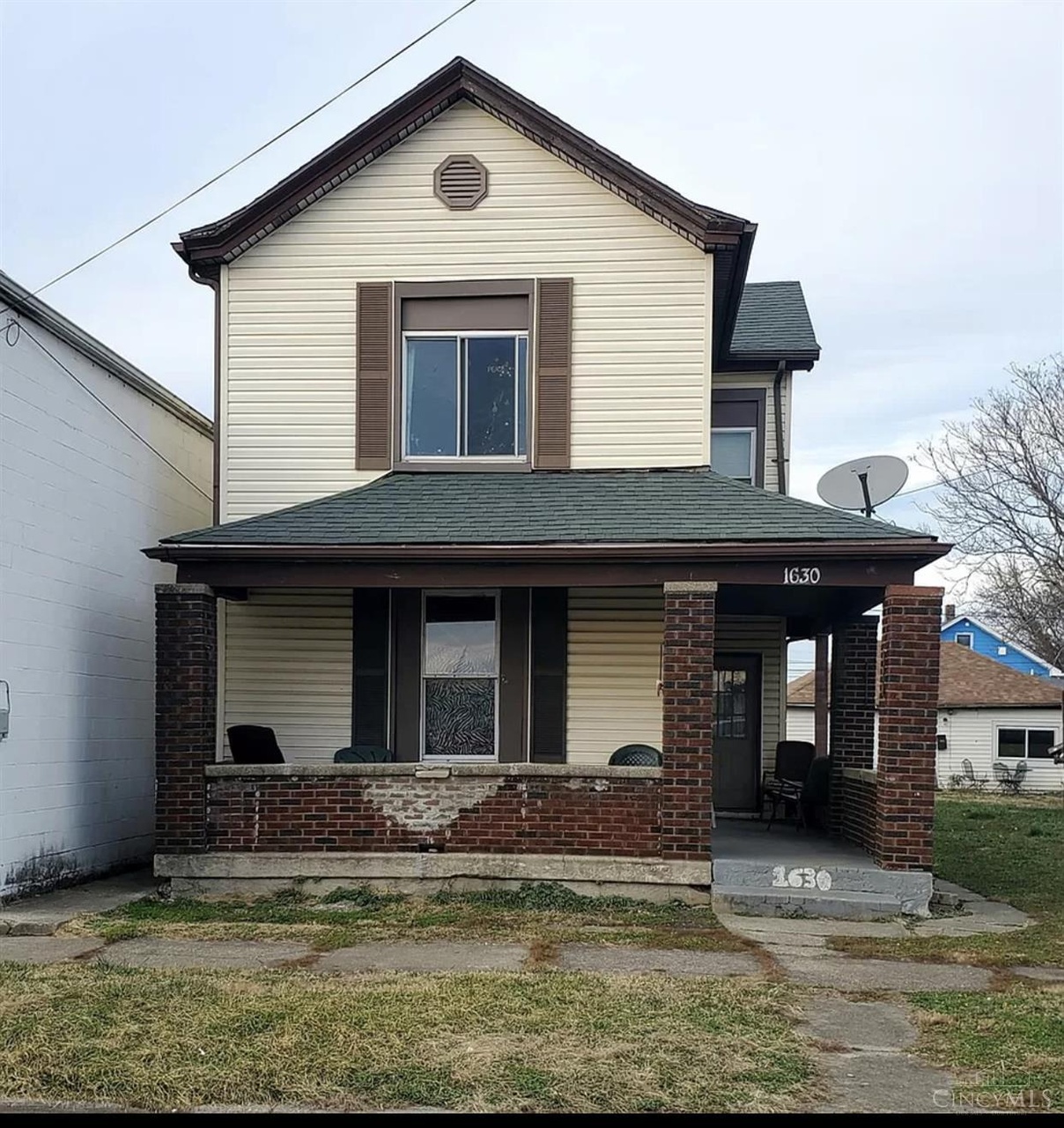 1630 Ray Combs Av - 2